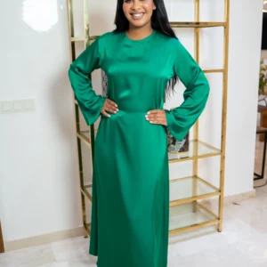 emerald green modest maxi dress with long sleeves